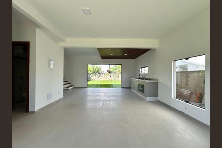 Sala de casa para alugar com 3 quartos, 126m² em Alto Ribeirão Leste, Florianópolis