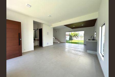 Sala de casa para alugar com 3 quartos, 126m² em Alto Ribeirão Leste, Florianópolis