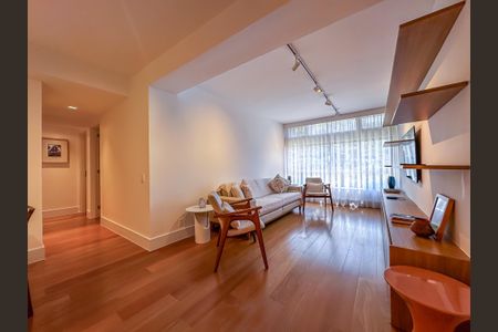 Apartamento para alugar com 3 quartos, 118m² em Cosme Velho, Rio de Janeiro