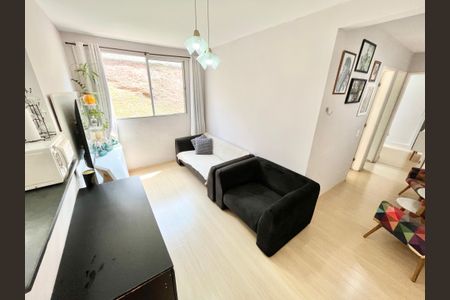 Sala de apartamento para alugar com 2 quartos, 45m² em Jaraguá, São Paulo
