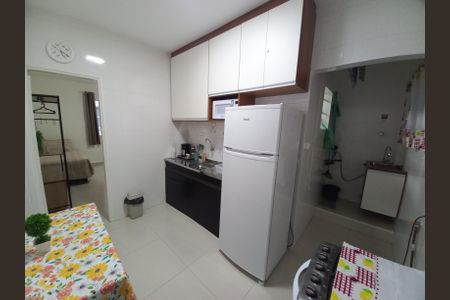 Cozinha de kitnet/studio para alugar com 1 quarto, 38m² em Centro, São Vicente