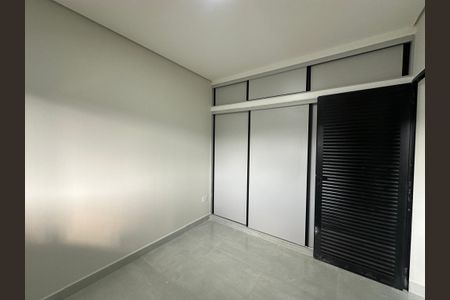 Quarto 1 de casa para alugar com 2 quartos, 53m² em Vila Pouso Alegre, Barueri