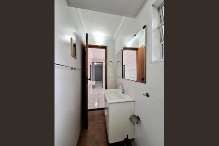 Banheiro de casa para alugar com 1 quarto, 60m² em Jardim Santa Cruz (zona Norte), São Paulo