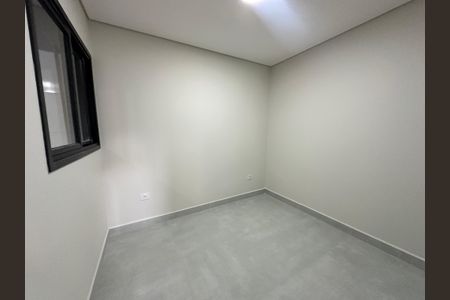 Quarto de casa para alugar com 1 quarto, 40m² em Vila Pouso Alegre, Barueri