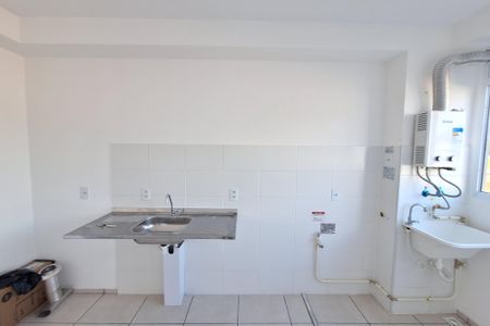 Cozinha de apartamento para alugar com 2 quartos, 46m² em Vila Ouro Preto, Duque de Caxias