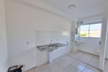 Cozinha de apartamento para alugar com 2 quartos, 46m² em Vila Ouro Preto, Duque de Caxias
