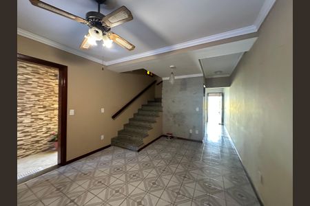 Sala de casa para alugar com 2 quartos, 155m² em Nova Aldeinha, Barueri