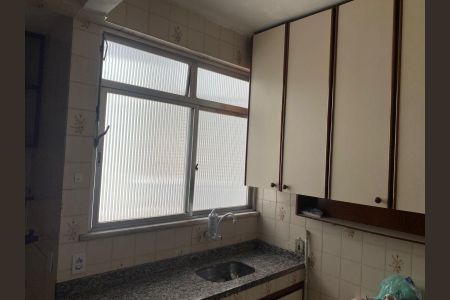 Apartamento para alugar com 2 quartos, 50m² em Jardim Vinte e Cinco de Agosto, Duque de Caxias