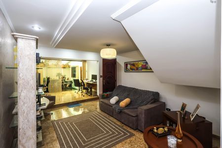 Sala de casa para alugar com 3 quartos, 234m² em Jardim Patente Novo, São Paulo