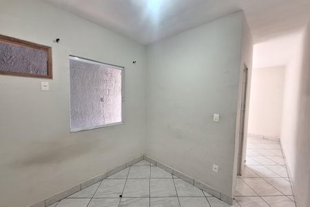 Quarto de casa para alugar com 1 quarto, 30m² em Parque Independencia, Duque de Caxias