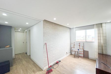 Sala de apartamento para alugar com 2 quartos, 45m² em Loteamento City Jaragua, São Paulo