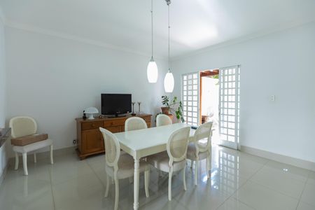 Casa para alugar com 3 quartos, 320m² em Parque Alto Taquaral, Campinas