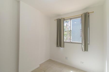 Quarto 1 de apartamento para alugar com 2 quartos, 74m² em Cristo Rei, Curitiba