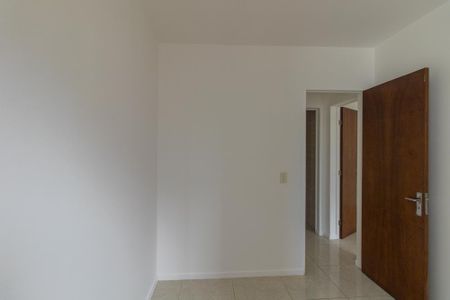 Quarto 1 de apartamento para alugar com 2 quartos, 74m² em Cristo Rei, Curitiba