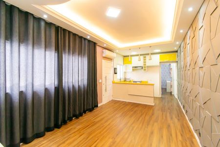 Sala de casa para alugar com 2 quartos, 125m² em Jardim Tiete, São Paulo