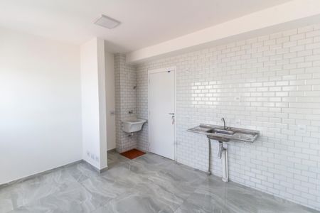 Sala de casa para alugar com 2 quartos, 34m² em Vila Sul Americana, Carapicuíba