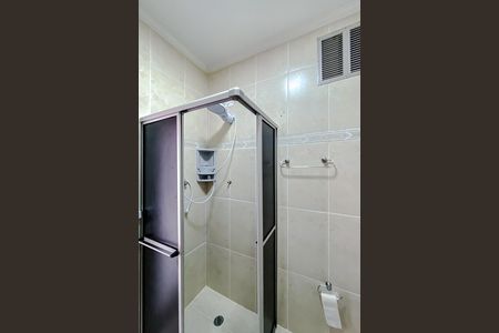Banheiro de kitnet/studio para alugar com 1 quarto, 24m² em Brás, São Paulo