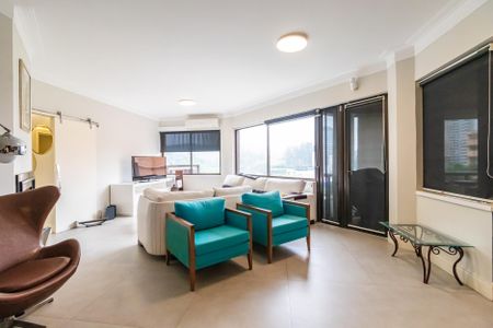 Apartamento para alugar com 3 quartos, 213m² em Empresarial 18 do Forte, Barueri