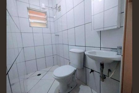 Banheiro de casa para alugar com 1 quarto, 60m² em Vila Brasil, São Paulo