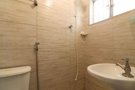 Banheiro da Suíte de casa para alugar com 1 quarto, 26m² em Artur Alvim, São Paulo