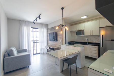 Sala de apartamento para alugar com 1 quarto, 49m² em Rebouças, Curitiba