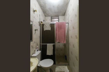 Banheiro de casa para alugar com 1 quarto, 200m² em Conjunto Residencial José Bonifácio, São Paulo