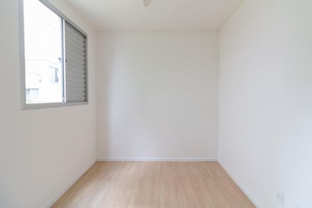 Quarto 2 de apartamento para alugar com 2 quartos, 44m² em Jardim Amaralina, São Paulo