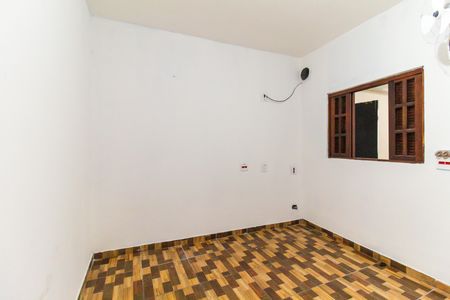 Quarto de casa para alugar com 1 quarto, 35m² em Jardim Lourdes, Ferraz de Vasconcelos