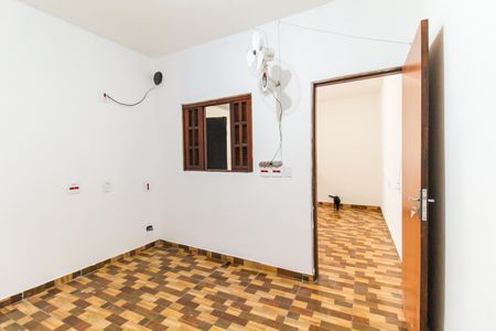 Quarto de casa para alugar com 1 quarto, 35m² em Jardim Lourdes, Ferraz de Vasconcelos