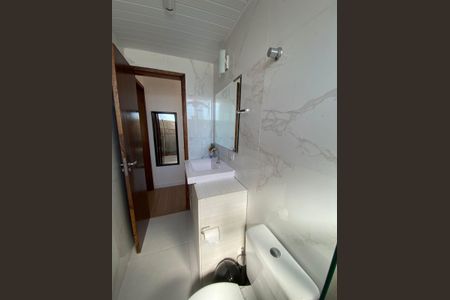 Banheiro de apartamento para alugar com 1 quarto, 36m² em Centro, Curitiba