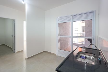 Cozinha de apartamento para alugar com 2 quartos, 52m² em Parque Residencial Sabiás, Indaiatuba