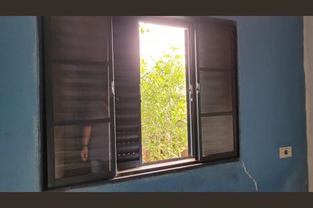 Casa para alugar com 2 quartos, 40m² em Vila Jurema, Itaquaquecetuba