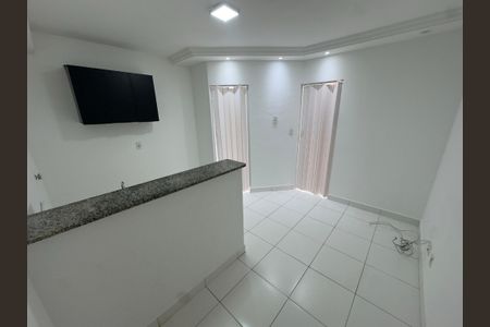 Sala de apartamento para alugar com 1 quarto, 30m² em Qs 14, Brasília