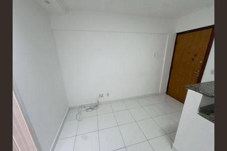 Sala de apartamento para alugar com 1 quarto, 30m² em Qs 14, Brasília
