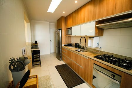 Cozinha de apartamento para alugar com 3 quartos, 131m² em Vila Tupi, Praia Grande