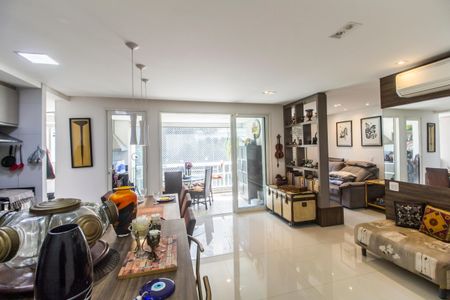 Sala de apartamento para alugar com 2 quartos, 94m² em Residencial Tambore Iii, Santana de Parnaíba