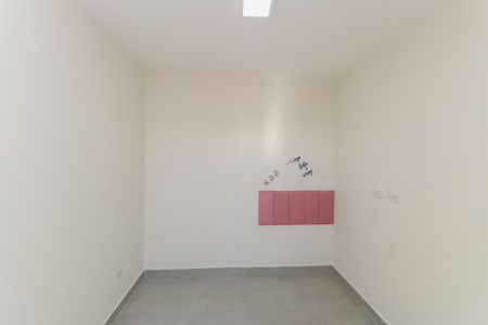 Quarto 2 de apartamento à venda com 2 quartos, 42m² em Parque Vitoria, São Paulo