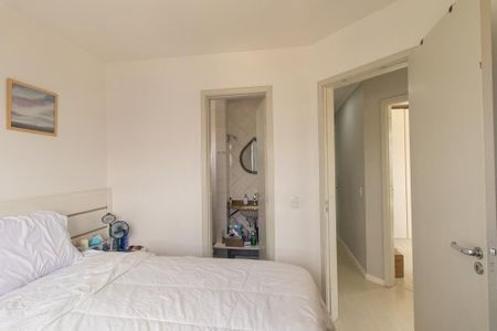 Quarto 1 Suíte de apartamento para alugar com 3 quartos, 75m² em Água Verde, Curitiba