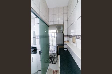 Cozinha de apartamento para alugar com 1 quarto, 37m² em Funcionários, Belo Horizonte