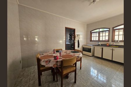 Casa para alugar com 2 quartos, 54m² em Jardim Enseada, Guarujá