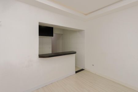 Sala de casa para alugar com 2 quartos, 60m² em Parque Vitoria, São Paulo