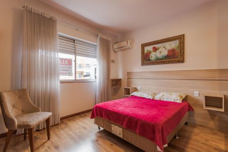 Quarto 1 de apartamento para alugar com 2 quartos, 95m² em Floresta, Porto Alegre