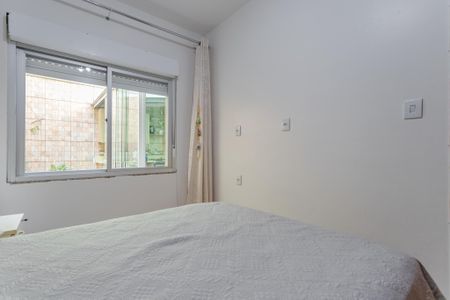 Quarto 2 de apartamento para alugar com 2 quartos, 95m² em Floresta, Porto Alegre