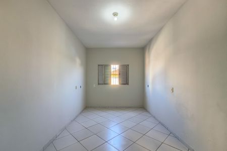 Suite de casa para alugar com 5 quartos, 195m² em Nova Mirim, Praia Grande