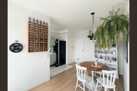 Sala de apartamento à venda com 2 quartos, 60m² em Vila Rio Branco, Jundiaí