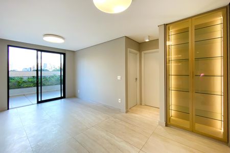 Sala de apartamento para alugar com 2 quartos, 145m² em Sion, Belo Horizonte