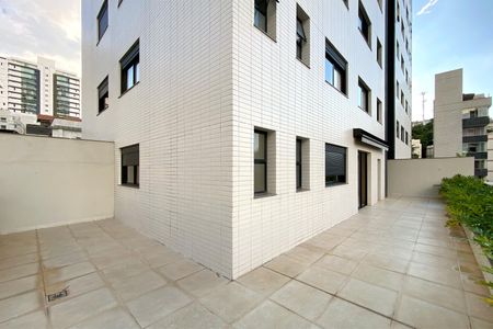 Varanda de apartamento para alugar com 2 quartos, 145m² em Sion, Belo Horizonte