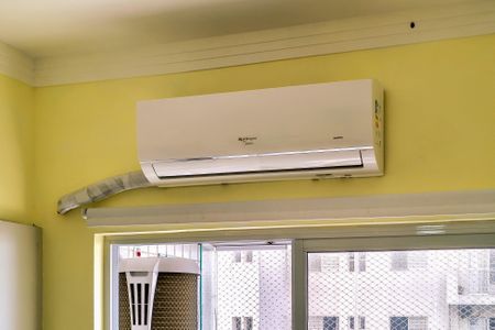 Sala de apartamento para alugar com 1 quarto, 40m² em Balneario Flórida, Praia Grande