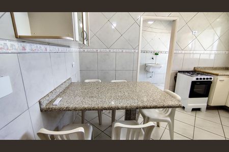 Cozinha de apartamento para alugar com 3 quartos, 174m² em Vila Tupi, Praia Grande