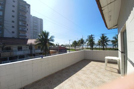 Sacada de casa para alugar com 2 quartos, 135m² em Vilamar, Praia Grande